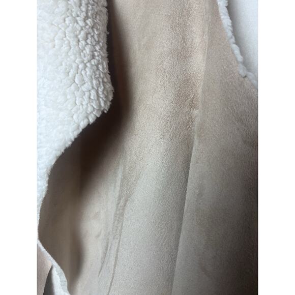 Amanda Charles Women's Faux Suede Fleece Lined Open Front Vest Size Large Tan - Picture 2 of 9